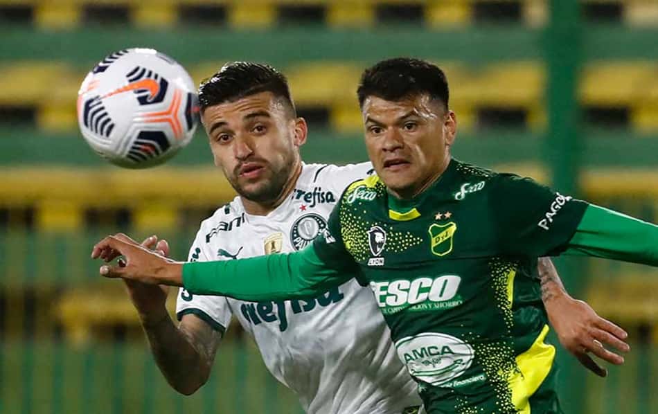 Delegações do Defensa y Justicia e do Palmeiras se estranharam nos vestiários