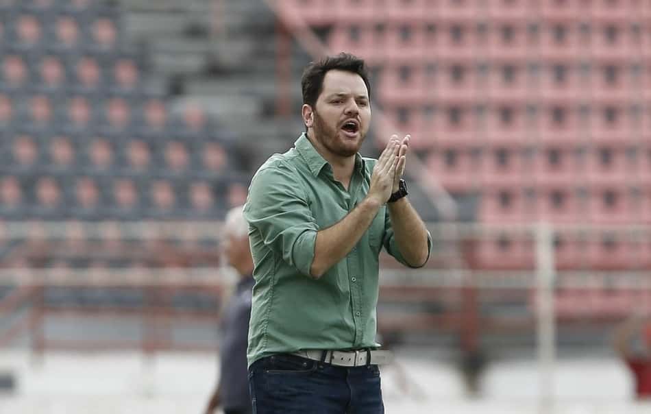 Corinthians anuncia Tarcísio Pugliese como novo treinador do Sub-20