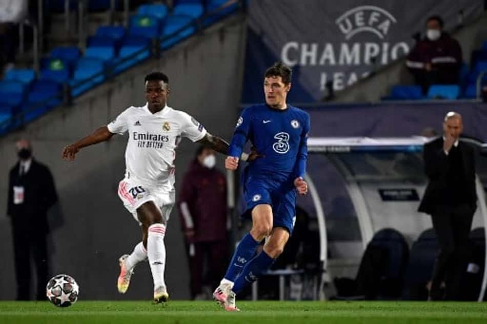 Vini Jr admite não estar pronto para fazer função pedida por Zidane no Real Madrid: 'Preciso jogar mais'