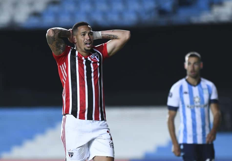 Com dores musculares, Luciano é desfalque do São Paulo na ida da final do Campeonato Paulista