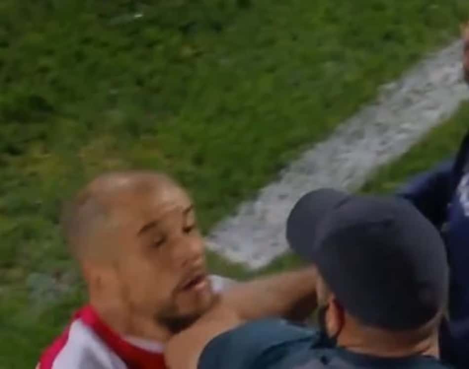 Pilhado! D'Alessandro arranja confusão em jogo da Libertadores; assista
