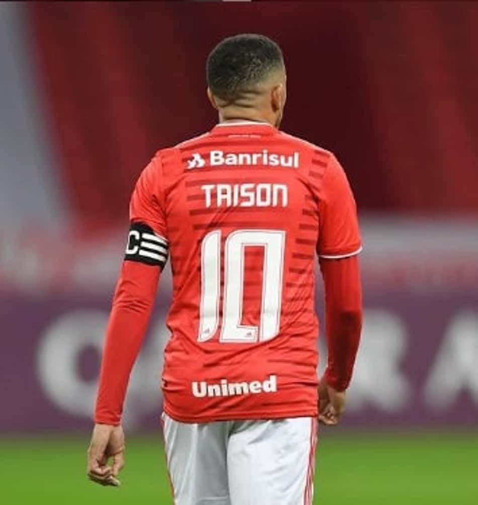 Taison será desfalque do Internacional nos próximos jogos