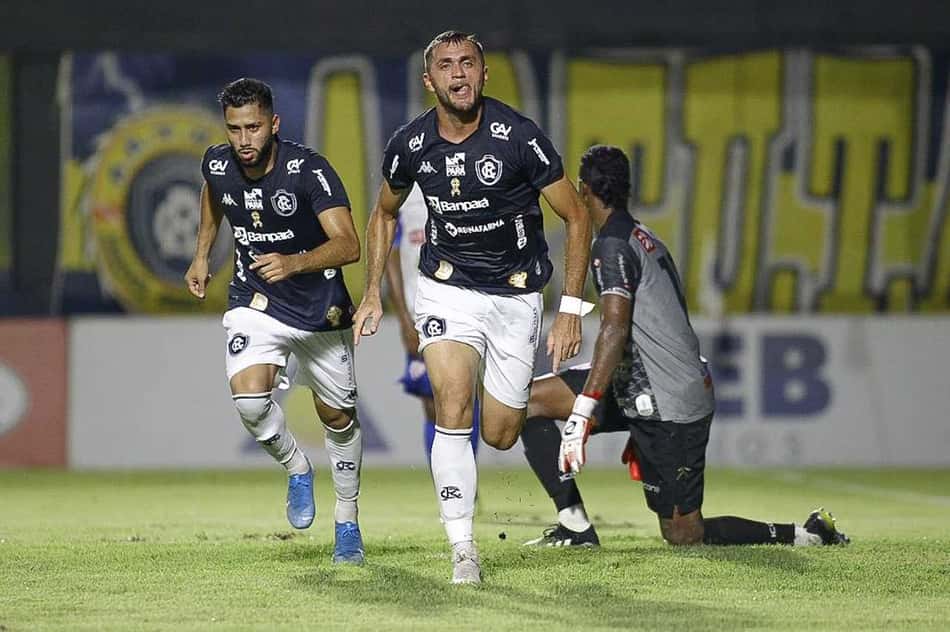 Destaque das quartas de final, Edson Cárius elogia boa fase que o elenco do Remo vive em 2021