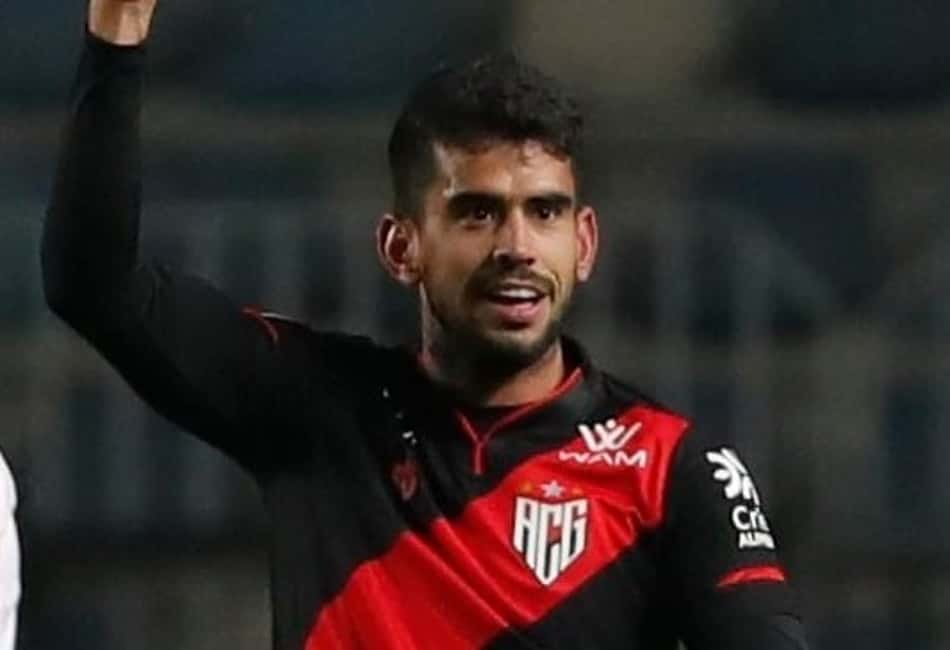 Atlético-GO joga bem, vence Libertad e vira líder da chave na Sul-Americana