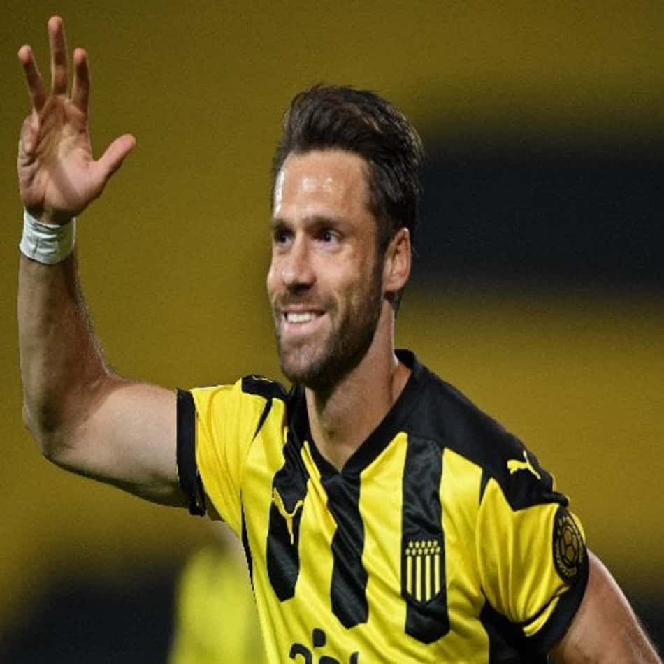 Sul-Americana: Peñarol vence River Plate (PAR) e se isola no grupo do Timão