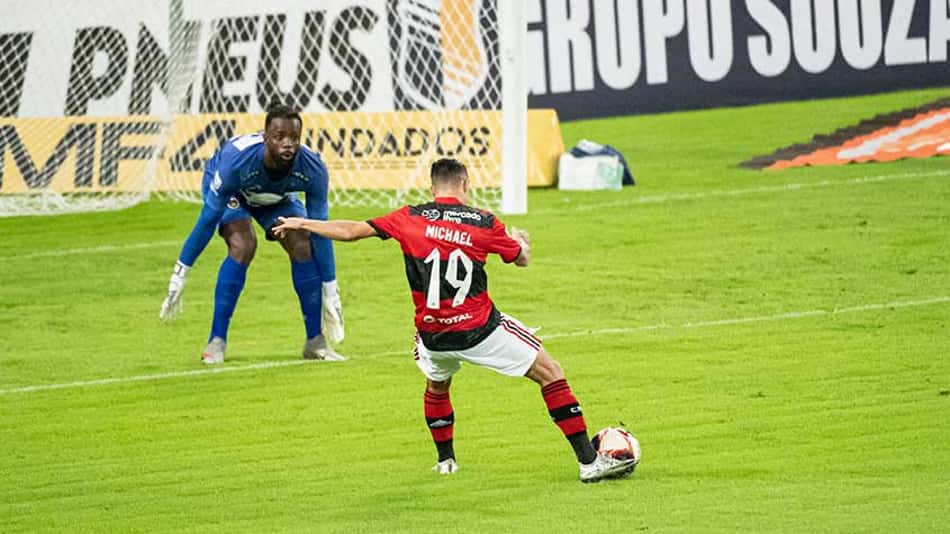 Com dores na panturrilha esquerda, Michael desfalca o Flamengo contra o Unión La Calera, pela Libertadores