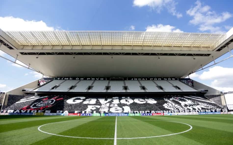 De olho no G-6, Ceará quer melhorar desempenho contra o Corinthians fora de casa