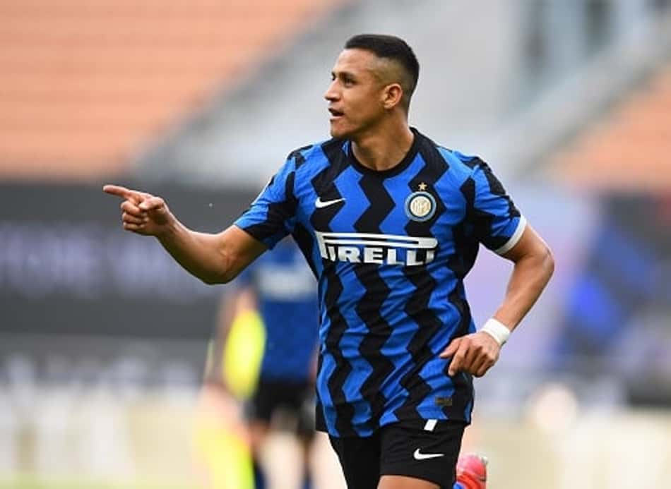 Alexis Sánchez é chamado de "ex-jogador" na Itália
