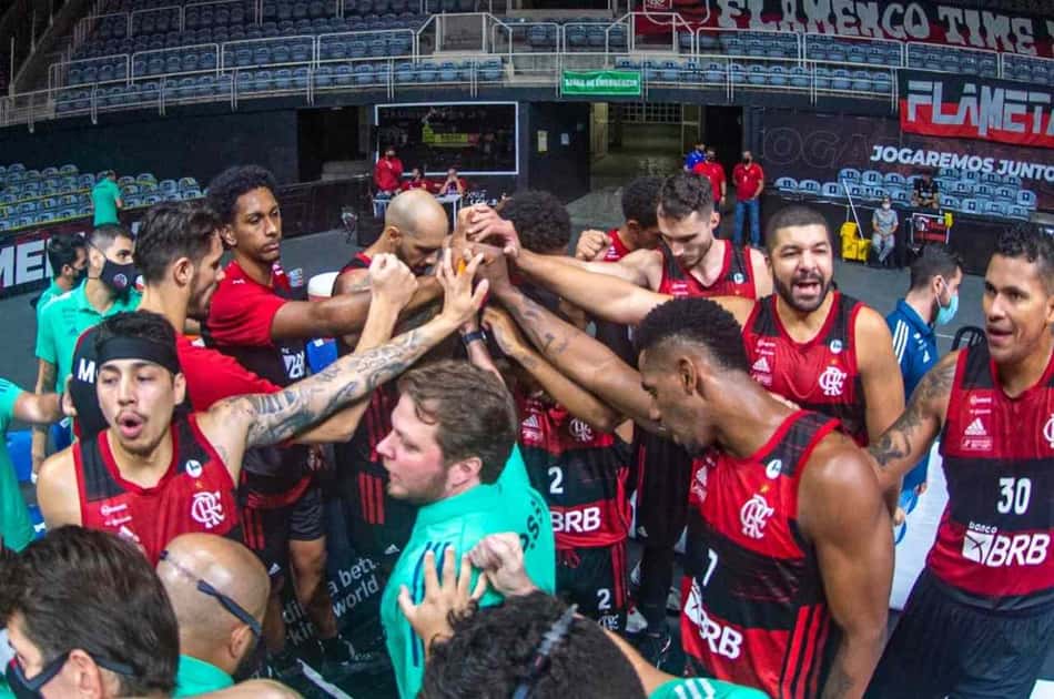 Próximo da decisão do NBB, Flamengo chega a 30 vitórias consecutivas: 'Bem emblemático'