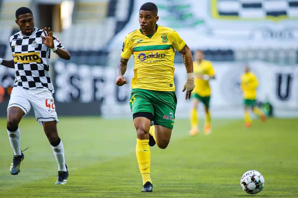 Maior artilheiro da história do Paços de Ferreira, Douglas Tanque projeta nova temporada em Portugal