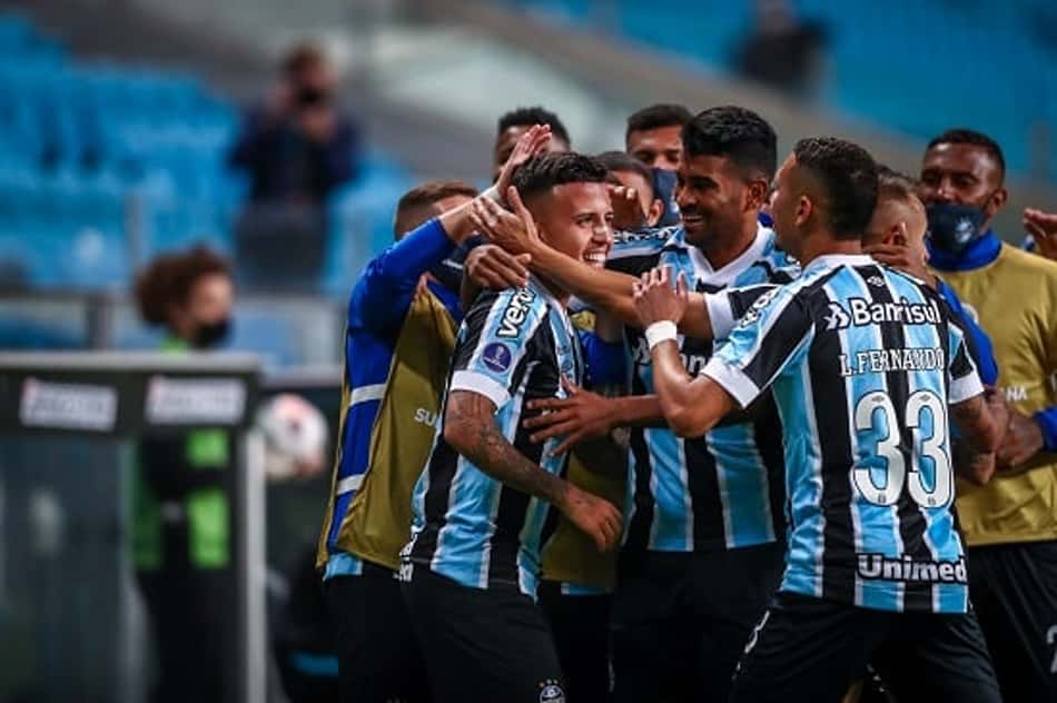 Grêmio vence Lanús, mantém 100% e encaminha classificação na Sul-Americana