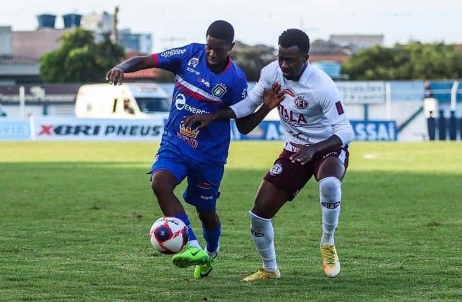 Samuel valoriza sequência de jogos pelo São Caetano na reta final do Paulistão: 'Importante para formação'
