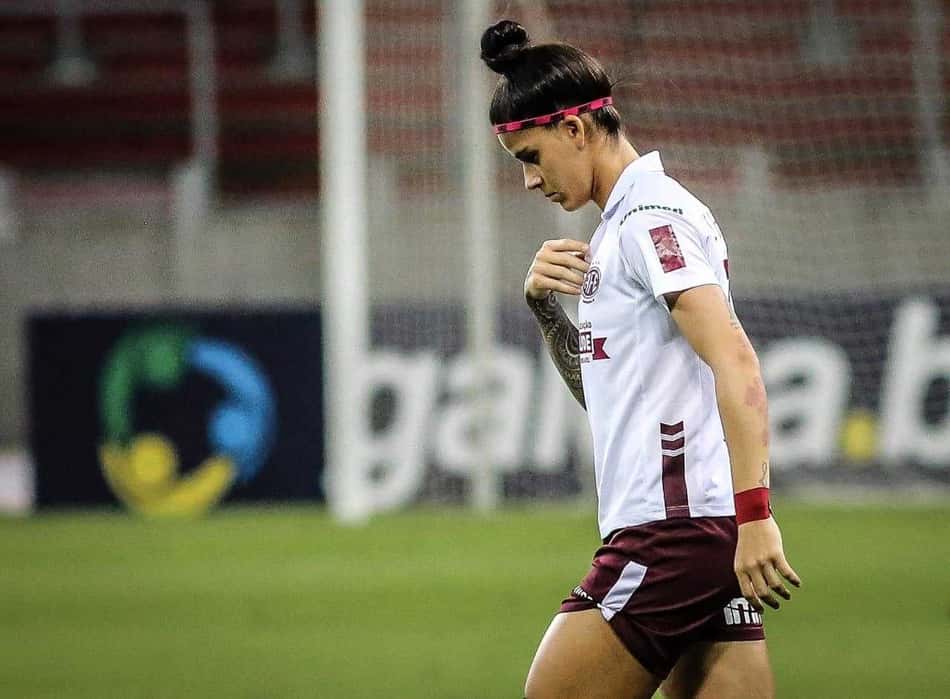 Patrícia Sochor, da Ferroviária, pode chegar ao seu centésimo jogo no Campeonato Brasileiro