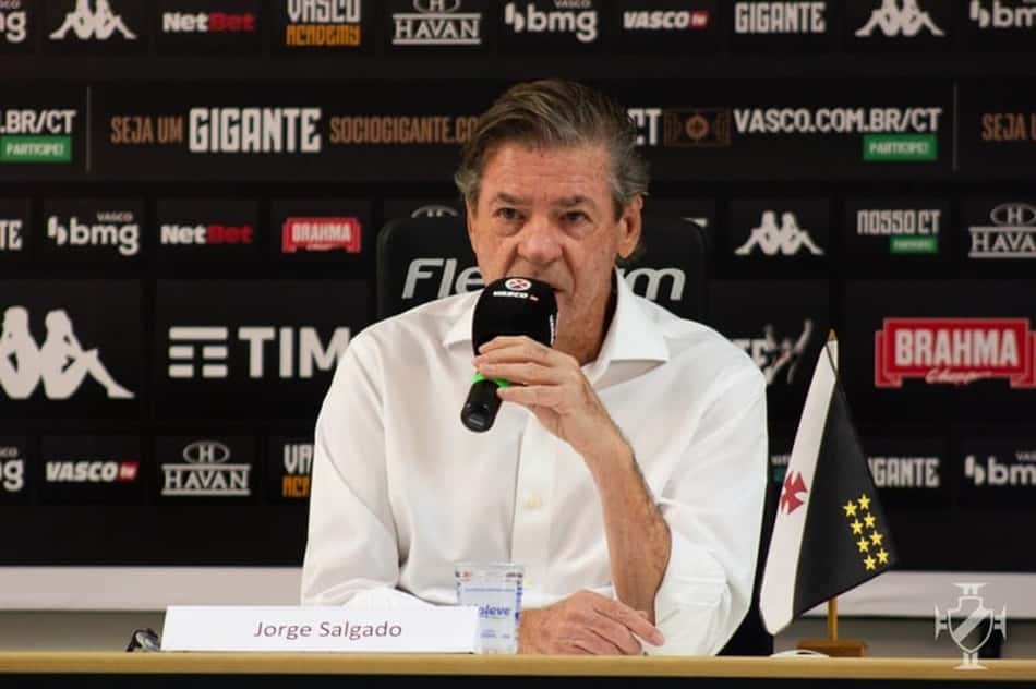 Vasco paga os salários de agosto para jogadores e demais funcionários