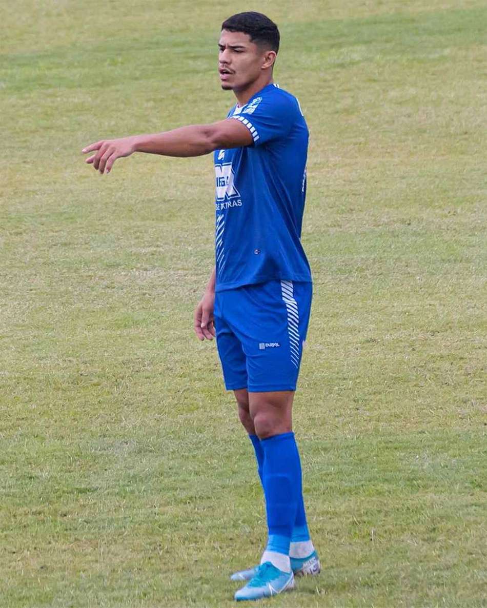 Com gols e assistências, Denilson vive boa fase pelo Rio Claro
