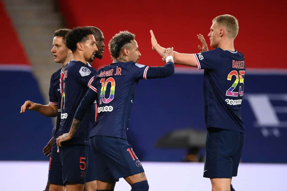Neymar, Mbappé e Marquinhos marcam em vitória sobre o Reims, e PSG segue na luta pelo título francês
