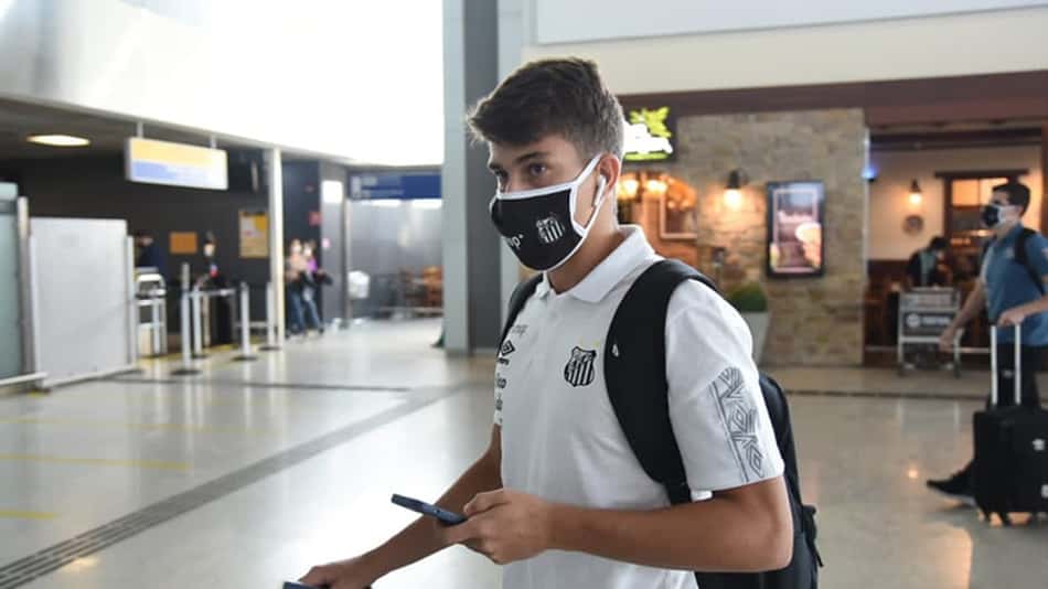 Santos embarca para a Bolívia sem o atacante Marinho