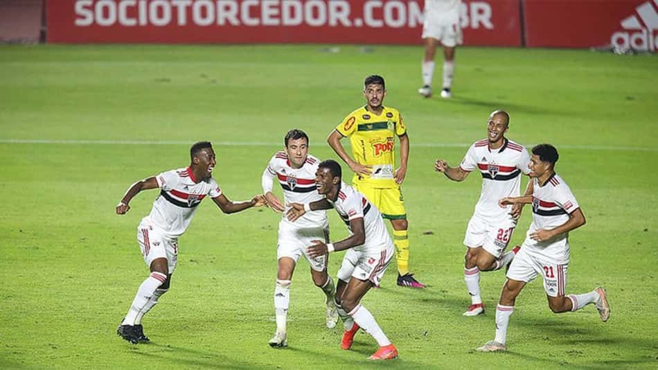 São Paulo mostra 'armas ofensivas' para chegar à final do Campeonato Paulista