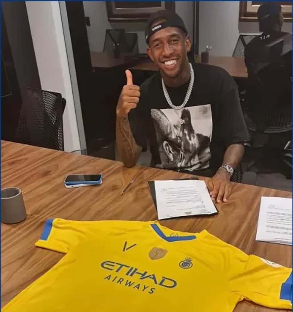 Anderson Talisca fecha com o Al-Nassr, de Mano Menezes