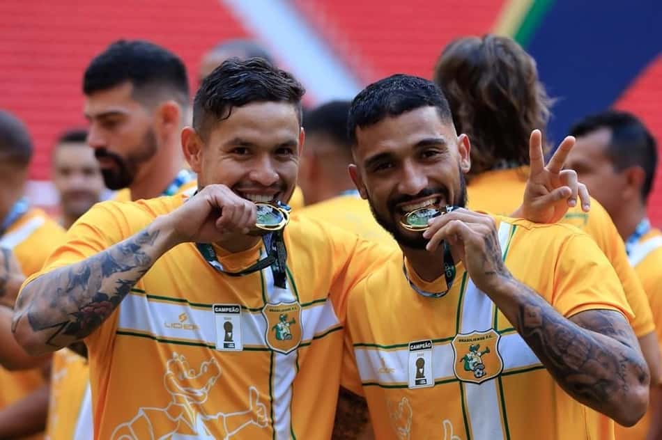 Destaque do Brasiliense na criação de jogadas, Carlos Eduardo fala em seguir crescendo no clube