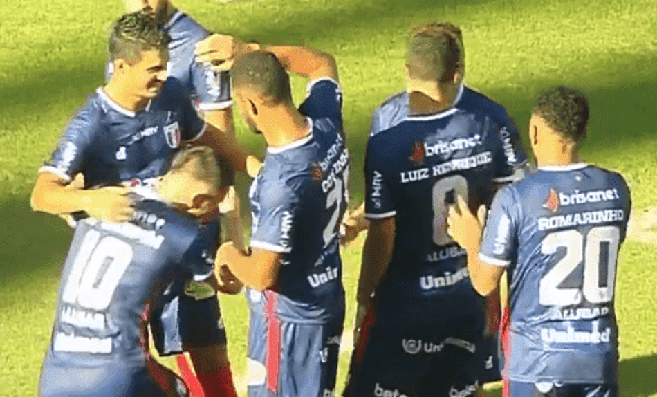Fortaleza mantém liderança ao golear Icasa por 6 a 0, e conhece adversário na semi do Cearense