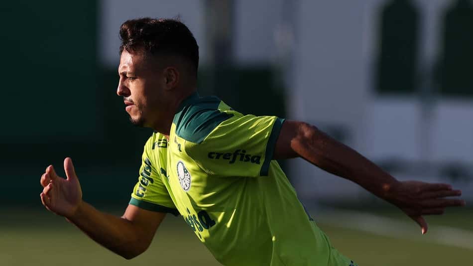 Gabriel Menino alimenta sonho olímpico e fala sobre momento do Palmeiras