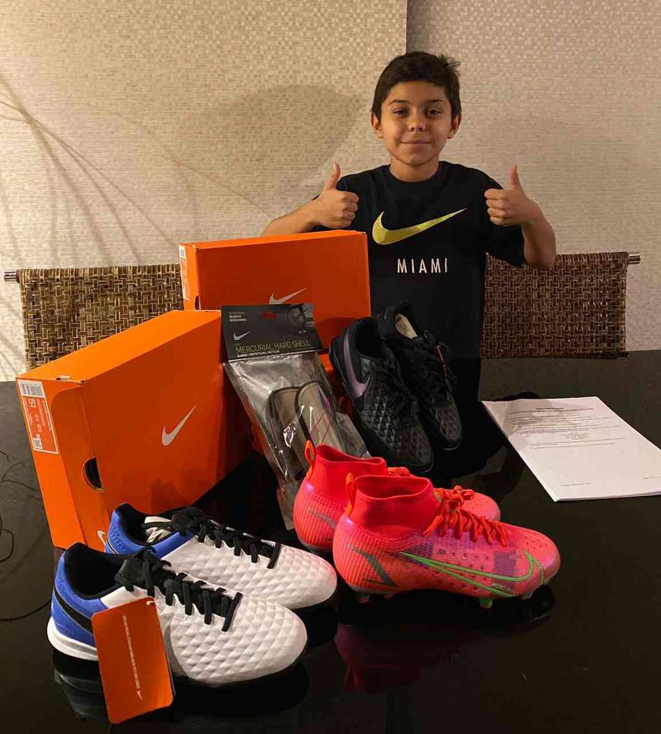 Atacante de 11 anos do São Paulo, Luan Caruso assina com a Nike