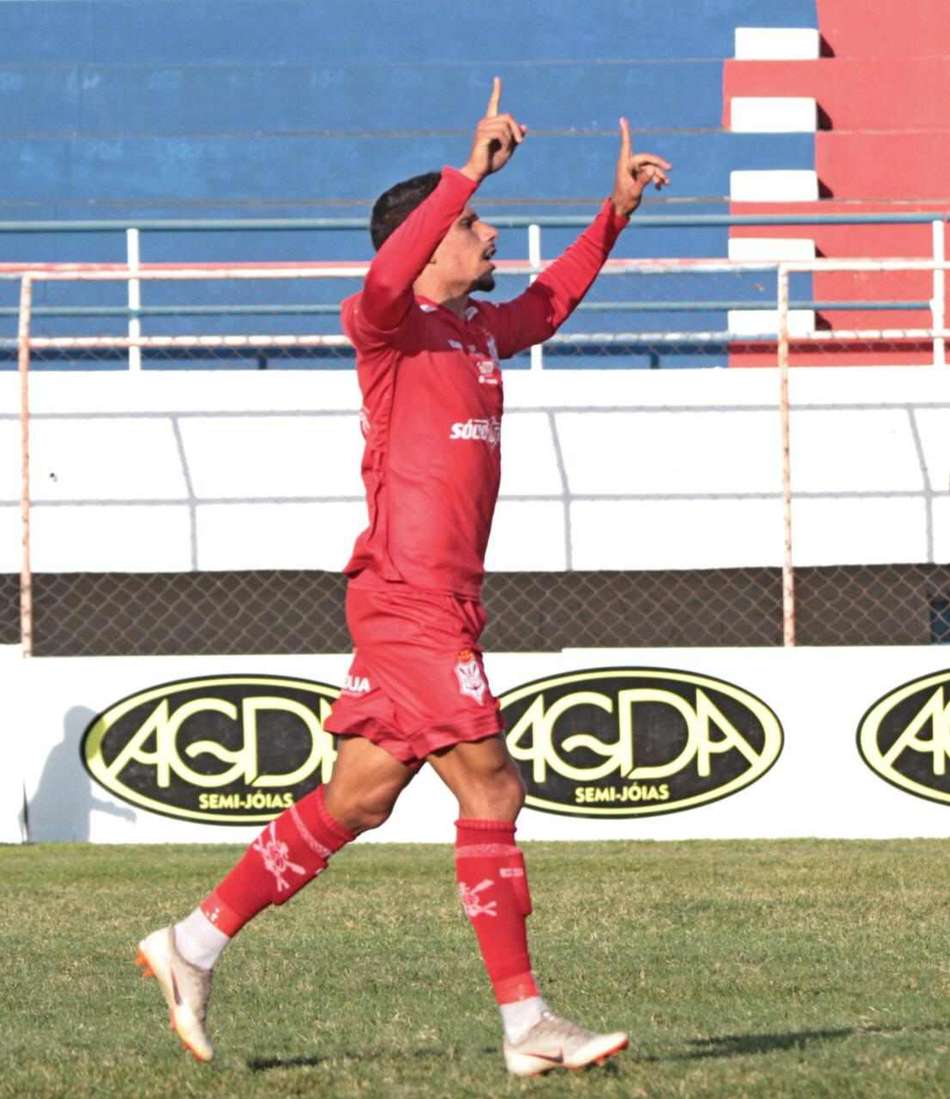 Erick Bahia comemora vitória do Sergipe no jogo de ida da final do Sergipano, mas pede 'pés no chão'