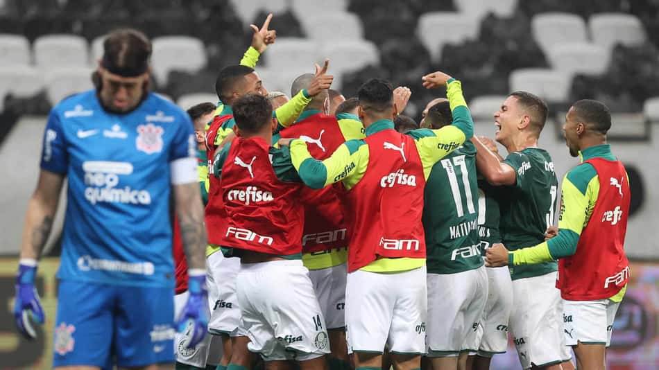 Em jogo da Libertadores, torcida do Palmeiras provoca Corinthians após eliminação no Paulistão