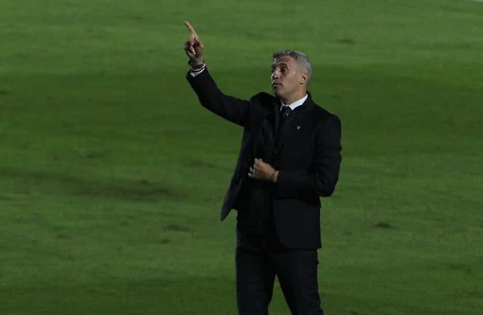 Crespo defende rodízio do elenco no São Paulo: 'O balanço até aqui é positivo'