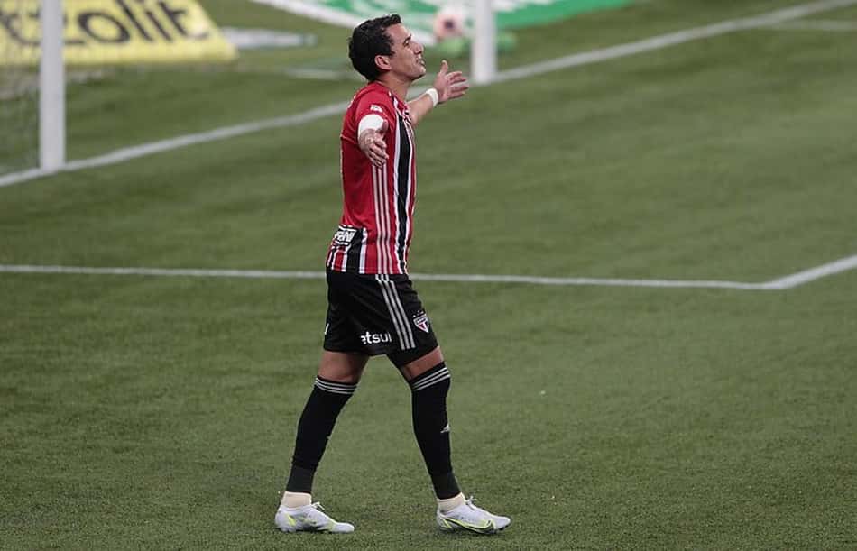 Pablo, do São Paulo, se emociona ao vivo ao dedicar título ao avô: 'Onde estiver ele vai estar muito orgulhoso'