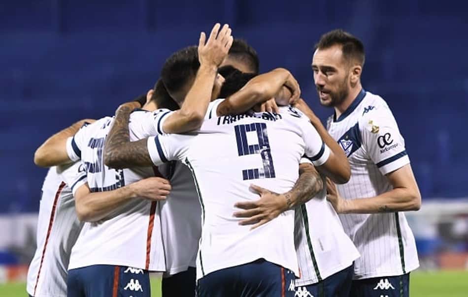 Pelo grupo do Flamengo, Vélez Sarsfield vence o Unión La Calera