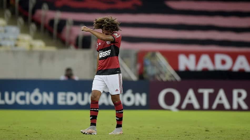 Conmebol pune Arão por expulsão e atleta vira desfalque para Flamengo nas oitavas de final da Libertadores