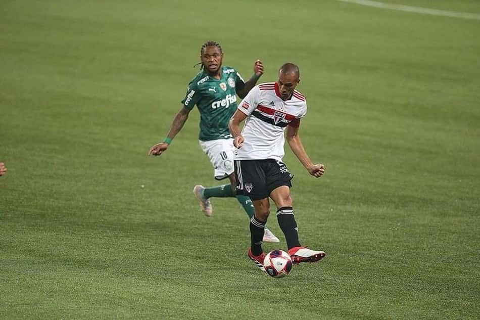 Miranda aprova jogo do São Paulo e afirma: 'Vamos sair com o título'