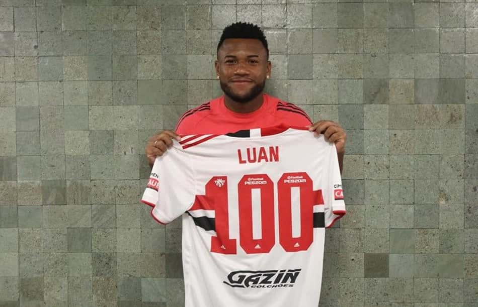 Volante Luan completa 100 jogos pelo São Paulo e comemora: 'Especial'
