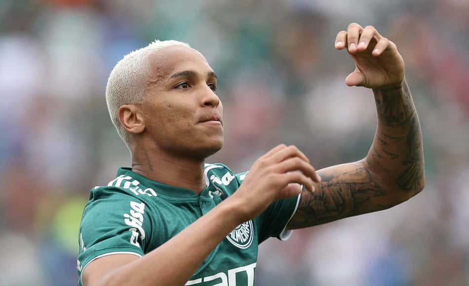 Aprovado em exames e por Abel, Deyverson vai jogar o Brasileirão pelo Palmeiras