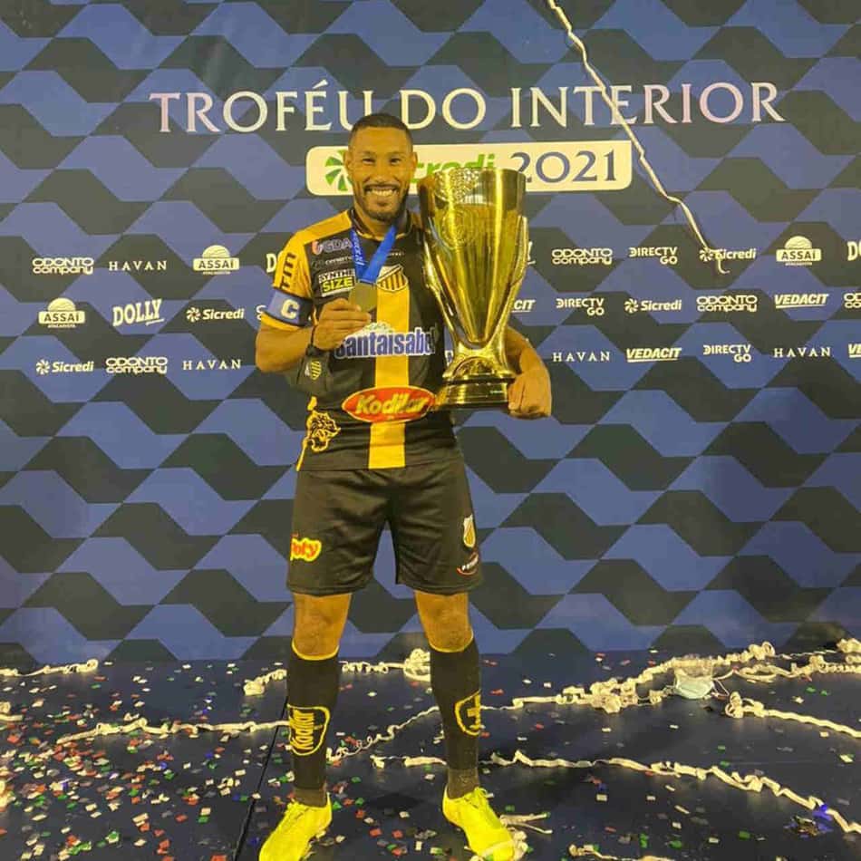 Em alta no Novorizontino, Bruno Aguiar comemora título do Troféu Interior