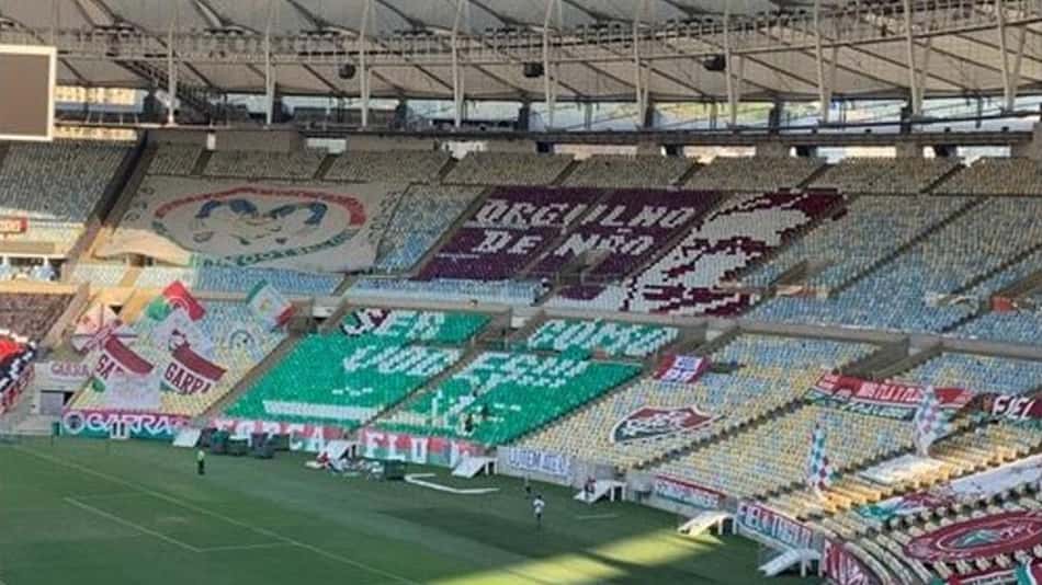 Mauro Cezar critica mosaico feito pela torcida do Fluminense na final do Carioca: 'Babaquice'