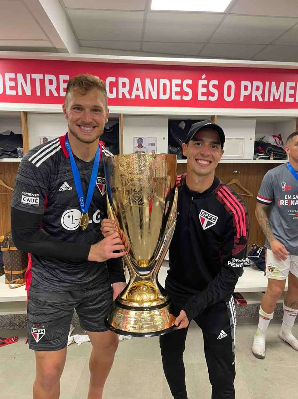 Lucas Perri comemora título do São Paulo e agradece oportunidades