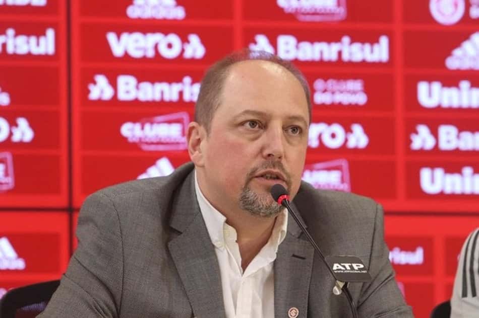Presidente do Internacional comenta detalhes da reunião dos clubes com a CBF e o projeto de criação de liga