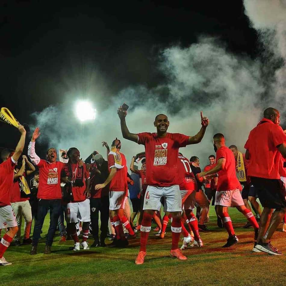 Em grande momento no Santa Clara, Mansur quer foco da equipe na temporada