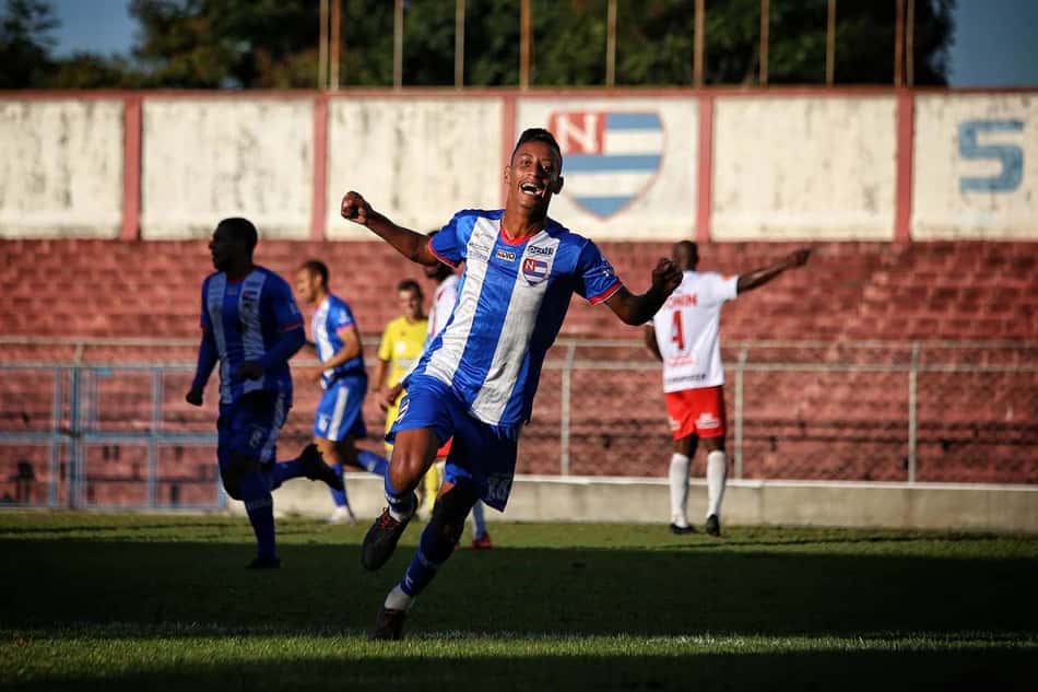 Com dois gols de Éder, Nacional goleia Bandeirante e confirma vaga nas quartas da A3 do Paulista