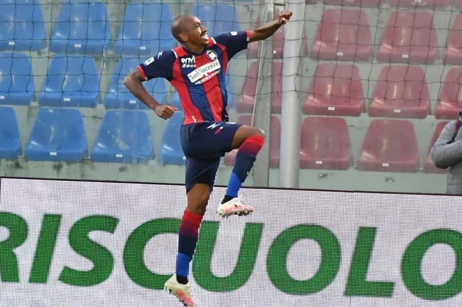 Eduardo Henrique se despede do Crotone e fala sobre Série A: 'Muito forte'