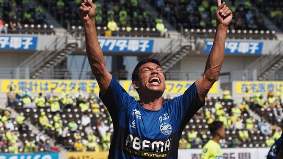 Dudu vibra com primeiro gol pelo Machida Zelvia e crê em briga pelo acesso na J2-League