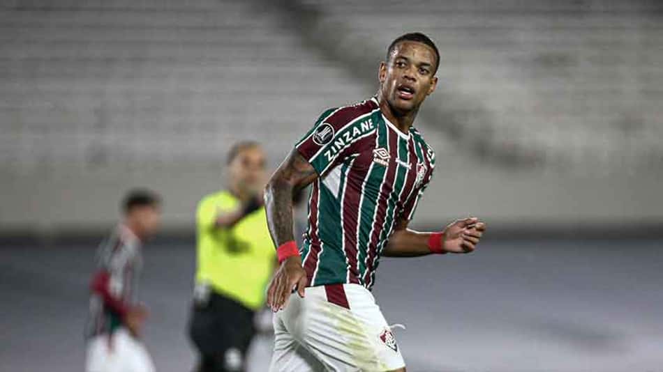 'Frio e Caio Paulista', CR7 e até Cruyff: torcida do Fluminense se empolga com o atacante após gol