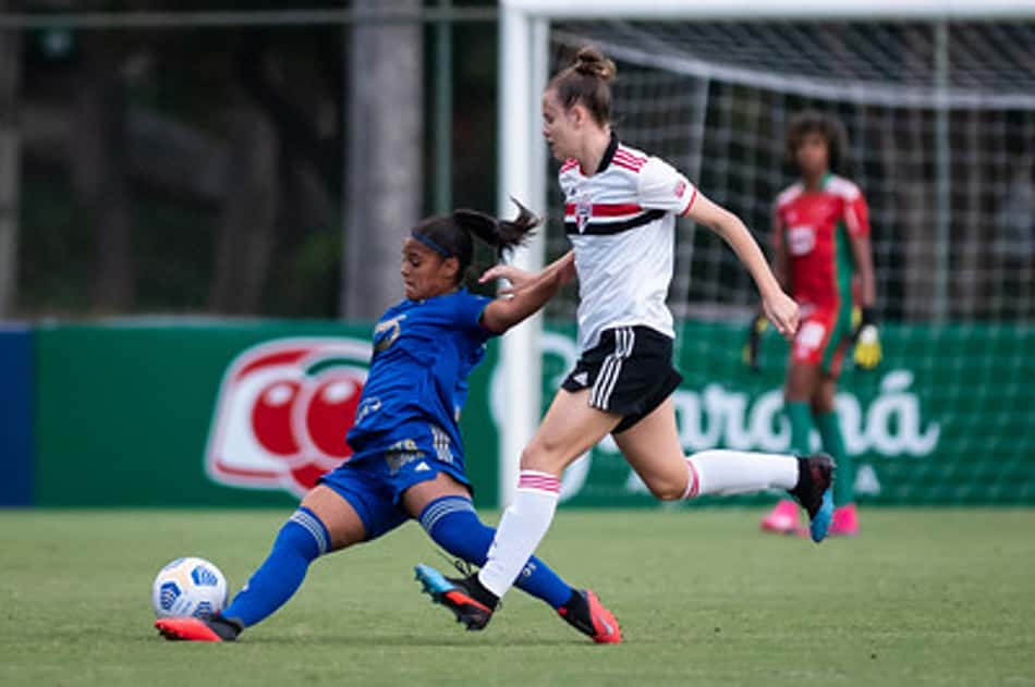 Em duelo equilibrado, Cruzeiro e São Paulo ficam no empate em BH pelo Brasileiro Feminino