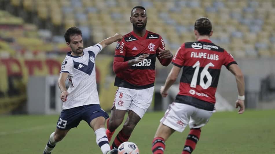 Flamengo fica só no empate com o Vélez no Maracanã, mas garante liderança do grupo na Libertadores