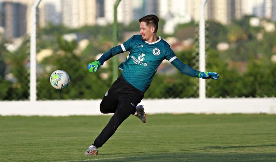 Tadeu destaca estreia na Série B como primeiro passo importante e elogia preparação do clube