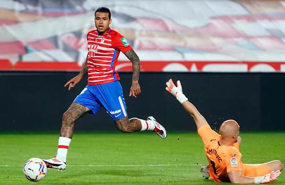 Cria do Flu e treinando no Flamengo, Kenedy já teria renegado Rubro-Negro: 'Mengão é o c…, aqui é Xerém'