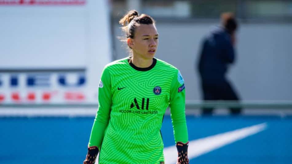 Maior campeão da Champions feminina mira goleira do PSG